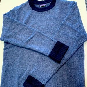Patagonia men’s wool heavy weight sweater (M)